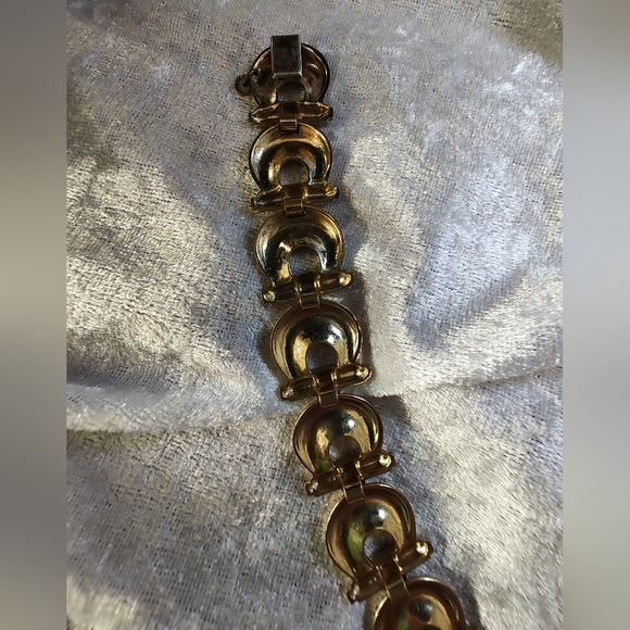 Beautiful Vintage Monet Link Bracelet Measures Right At 6 And 1/2 In - Picture 5 of 10